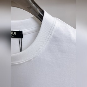 Fendi с полным набором логотипов. Нова