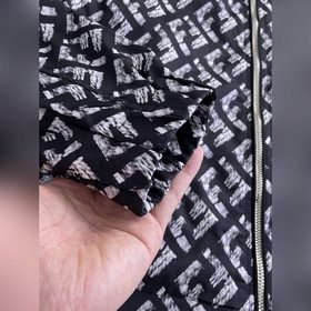 Новая куртка Fendi из весенней коллекц