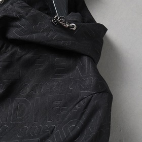Куртка Fendi из весенней коллекции 202