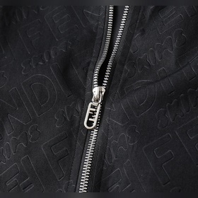 Куртка Fendi из весенней коллекции 202