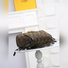 Новая модель рюкзака, которая покоряет