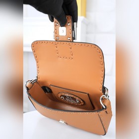 Модель 0054 — новый член семейства баг