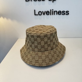 Новинки на официальном сайте GUCCI： ры