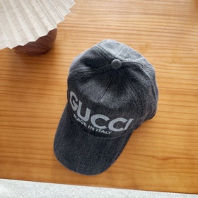 Новая бейсболка из коллекции GUCCI — л