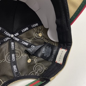 Новая бейсболка Gucci из оригинальной 