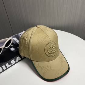 Новая бейсболка Gucci из оригинальной 