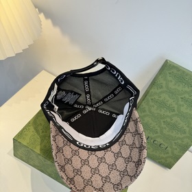 Бейсболка GUCCI — новинка на официальн