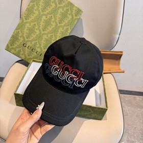 Новая бейсболка из коллекции GUCCI, из