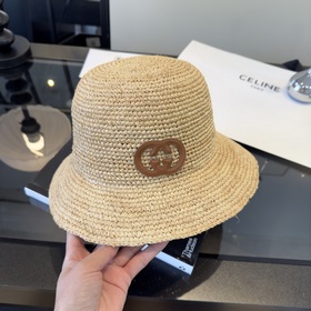 Новая летняя коллекция Gucci： шляпы и
