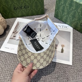 Бейсболка GUCCI 2026 года с новым узор