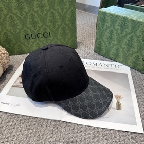 Бейсболка GUCCI 2026 года с новым узор