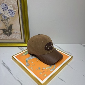 [GUCCI] Бейсболка из замши натурально