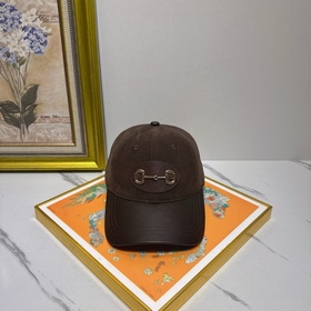 [GUCCI] Бейсболка из замши натурально