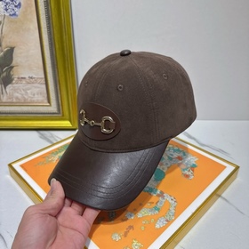 [GUCCI] Бейсболка из замши натурально