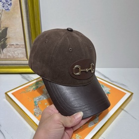 [GUCCI] Бейсболка из замши натурально