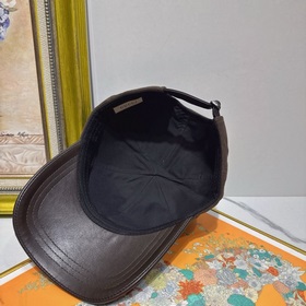 [GUCCI] Бейсболка из замши натурально
