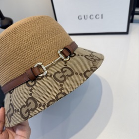 Новая соломенная шляпа-борето от Gucci