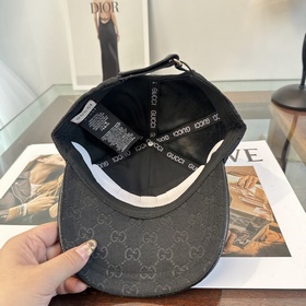 Бейсболка GUCCI 2026 года — новая моде