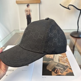 Бейсболка GUCCI 2026 года — новая моде