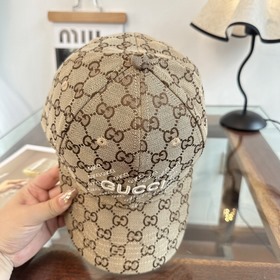Бейсболка GUCCI 2026 года — новая моде