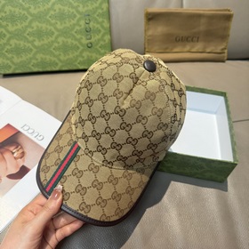 Классическая бейсболка Gucci (Гуччи) и