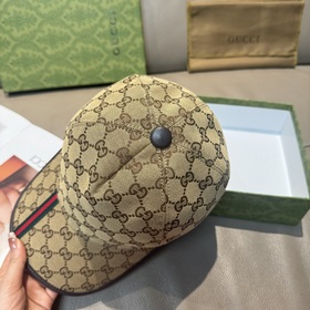 Классическая бейсболка Gucci (Гуччи) и