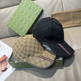 Классическая бейсболка Gucci (Гуччи) и