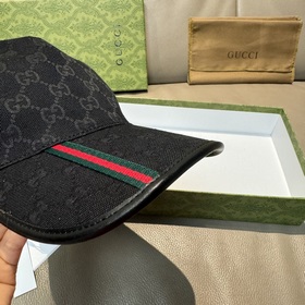 Классическая бейсболка Gucci (Гуччи) и