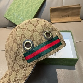 Классическая бейсболка Gucci (Гуччи) и