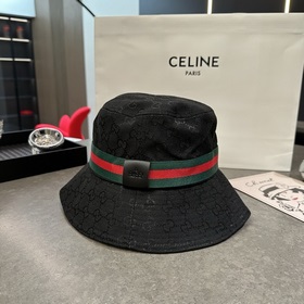 Классическая рыбацкая кепка Gucci с уз