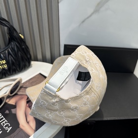 Классическая бейсболка Gucci (Гуччи) —