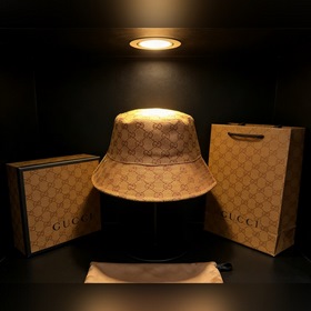 Классическая рыбацкая кепка Gucci с уз