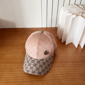 Новая бейсболка из коллекции GUCCI — л