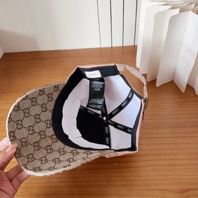 Новая бейсболка из коллекции GUCCI — л