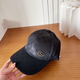 Новая бейсболка из коллекции GUCCI — л