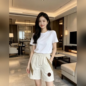Новые шорты Gucci 1926 с классическим 