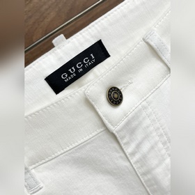 Эксклюзивная новинка от Gucci — модные