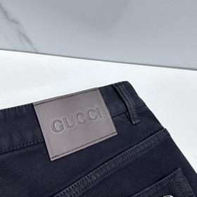 Мужская коллекция Gucci представляет с