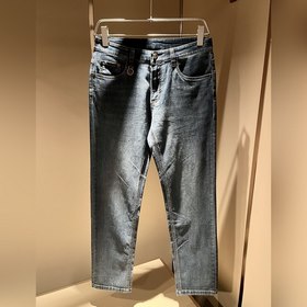 Gucci： новые мужские джинсы весна-лето