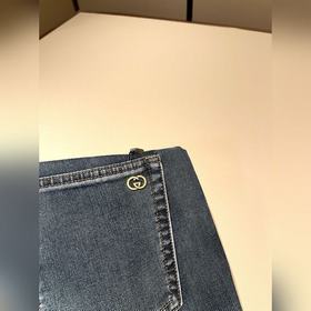 Gucci： новые мужские джинсы весна-лето