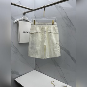 Gucci — новые модели шорт в стиле кэжу