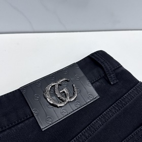 Мужская коллекция Gucci представляет с