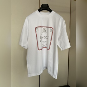 Новейшая коллекция от Gucci： модели дл