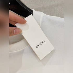 Gucci 26： премьера новой коллекции вес