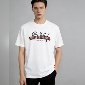 Gucci — новая весенняя коллекция： футб