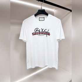 Gucci — новая весенняя коллекция： футб