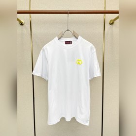 Gucci： новая модель мужской повседневн