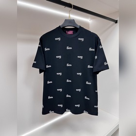 Gucci — новая весенняя коллекция： футб