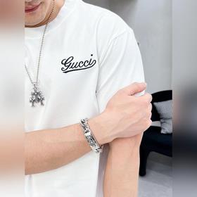 Эксклюзивная осенняя новинка от Gucci：