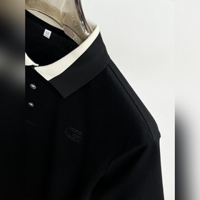 Новинка весенней коллекции Gucci： хлоп